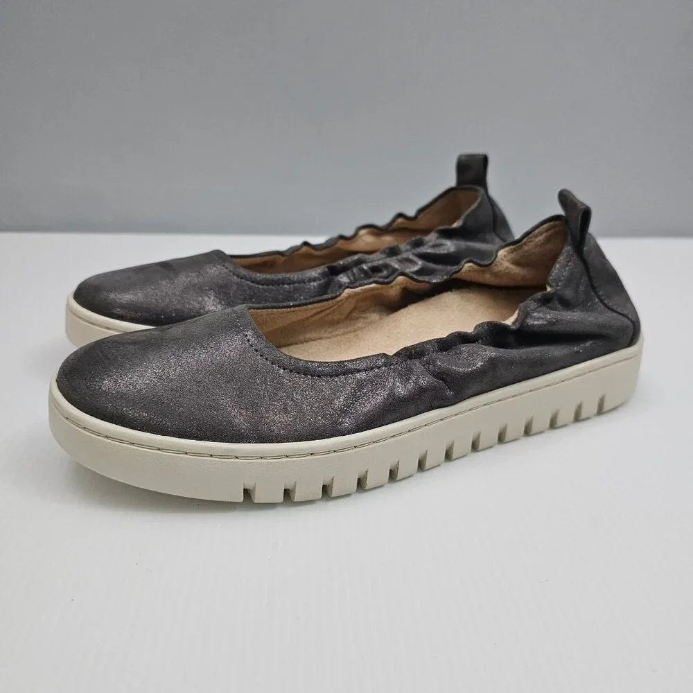 Vionic Uptown Ballet Flat Sneaker Womens 8.5 Metallic Silver Leather Slip On